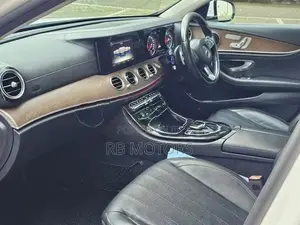 Mercedes Benz E200 Executive Line 2017