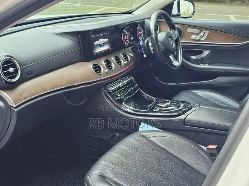 Mercedes Benz E200 Executive Line 2017