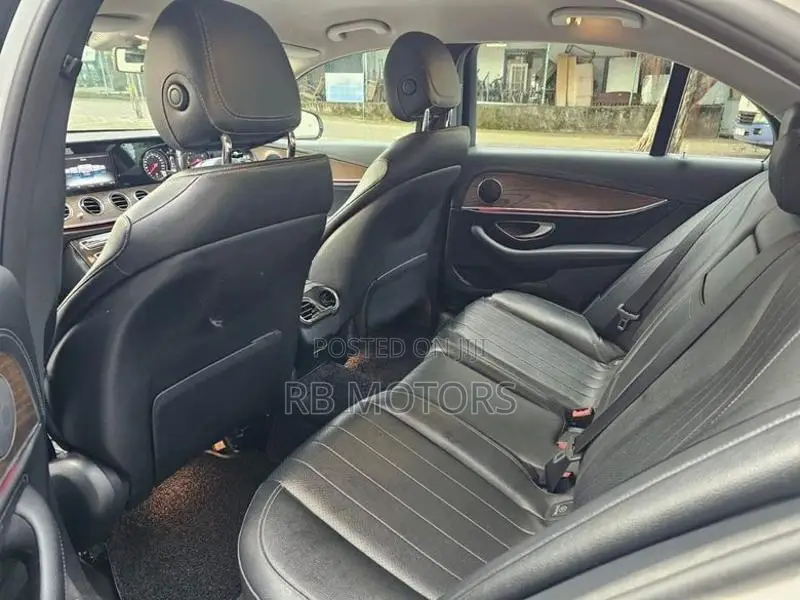 Mercedes Benz E200 Executive Line 2017