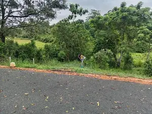 අම්බලන්ගොඩ නගර සභා සීමාවෙන් ඉඩම