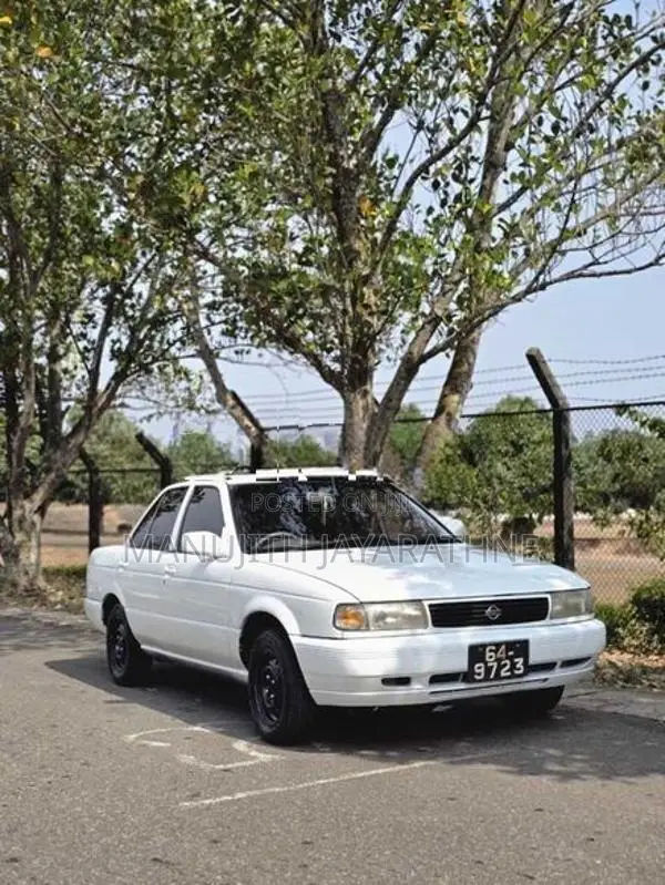 Nissan Sunny 1992