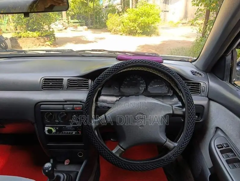 Nissan Sunny FB14 1996