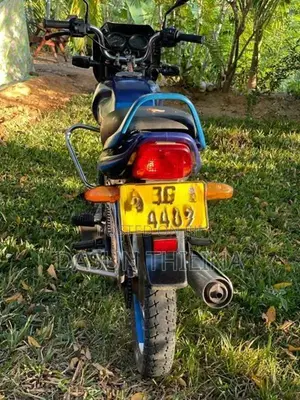 Bajaj Caliber 2004