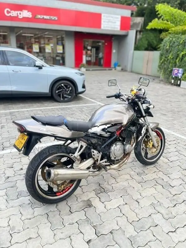 Suzuki Bandit V 2009