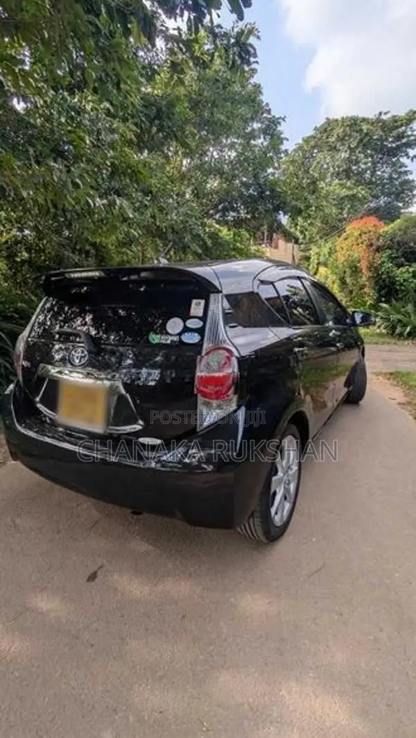 Toyota Aqua S Limit 2012