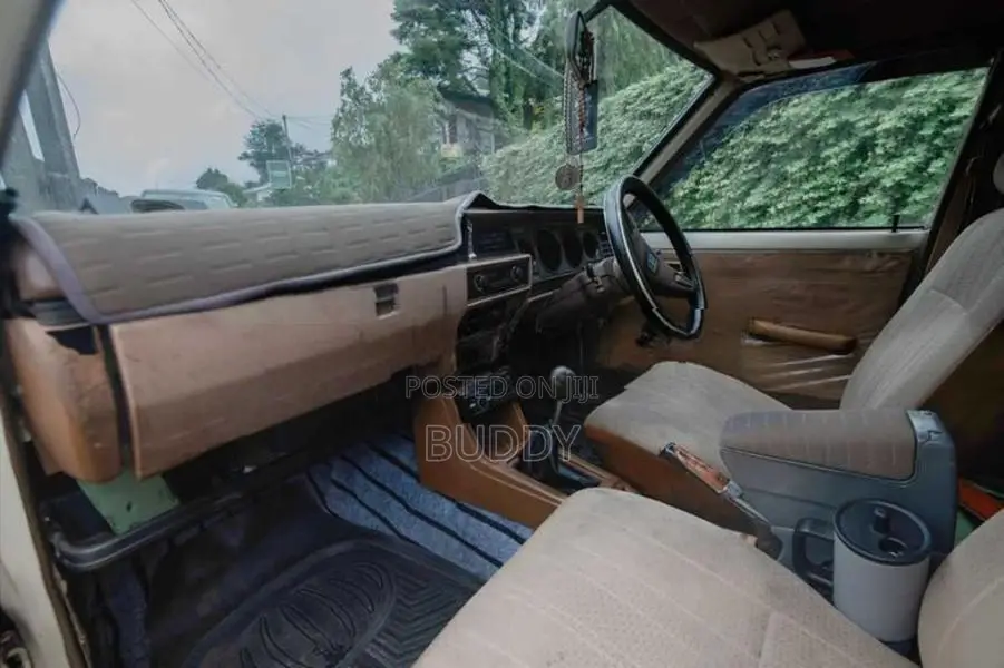 Datsun B11 1979