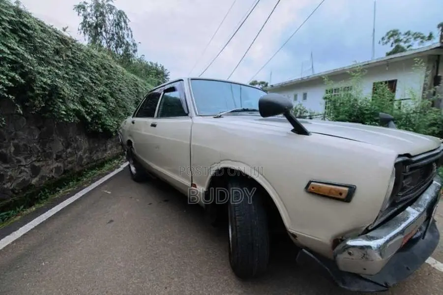 Datsun B11 1979