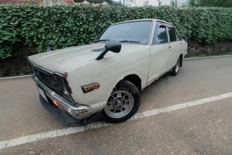 Datsun B11 1979
