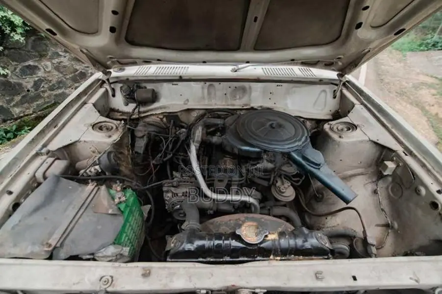 Datsun B11 1979