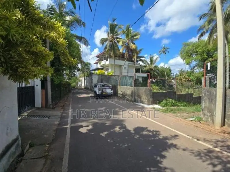 13.10 Perch Residence Land For Sale Koswatta