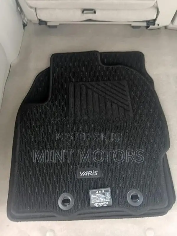 Toyota Yaris Carpet Set