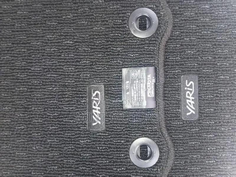 Toyota Yaris Carpet Set