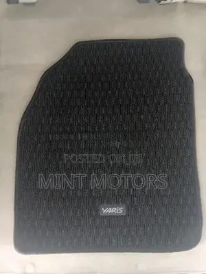 Toyota Yaris Carpet Set