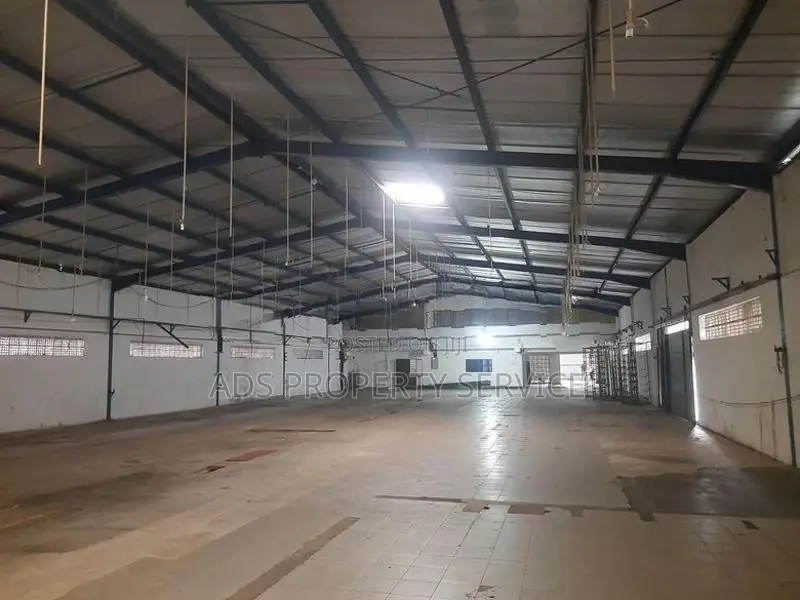 80ph Land With 15000 sqft Factory Building For Sale in Moratuwa