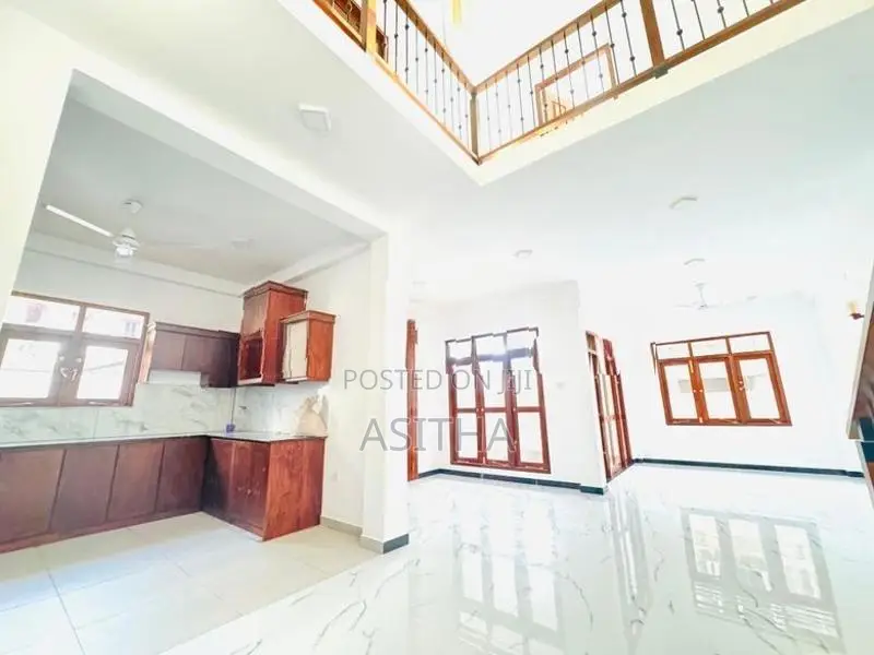 New House Piliyandala Town