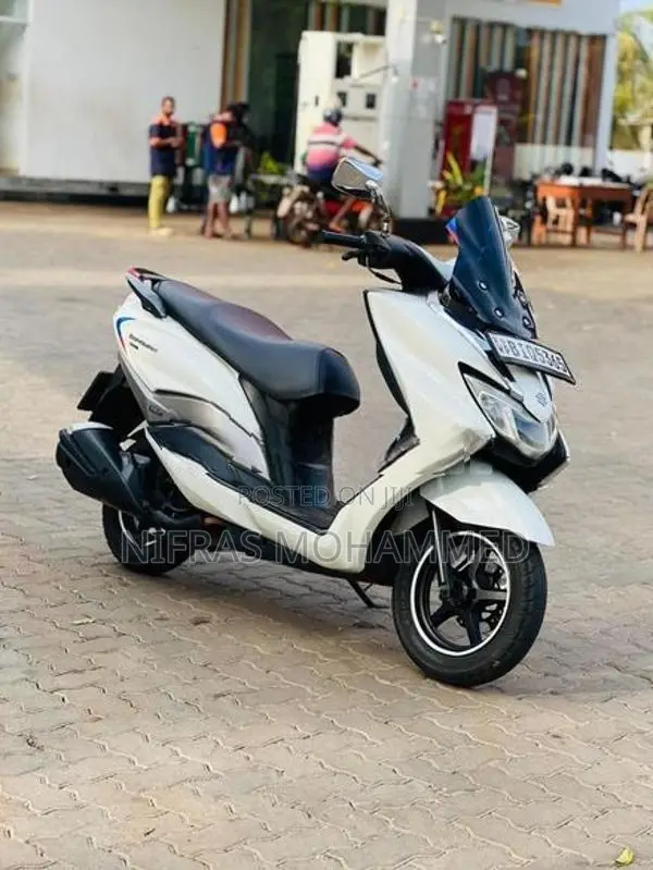 Suzuki Burgman 125 2020