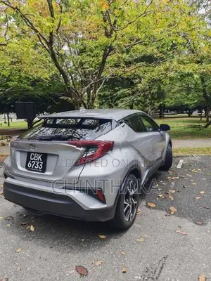Toyota CHR NGX 10 2019