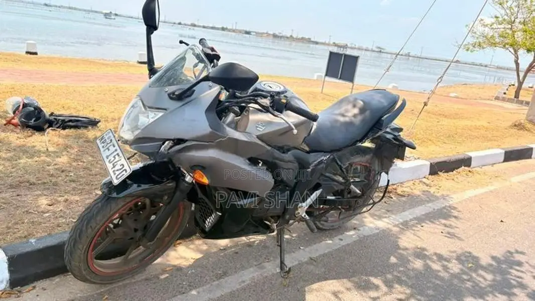 Suzuki Gixxer SF 2017
