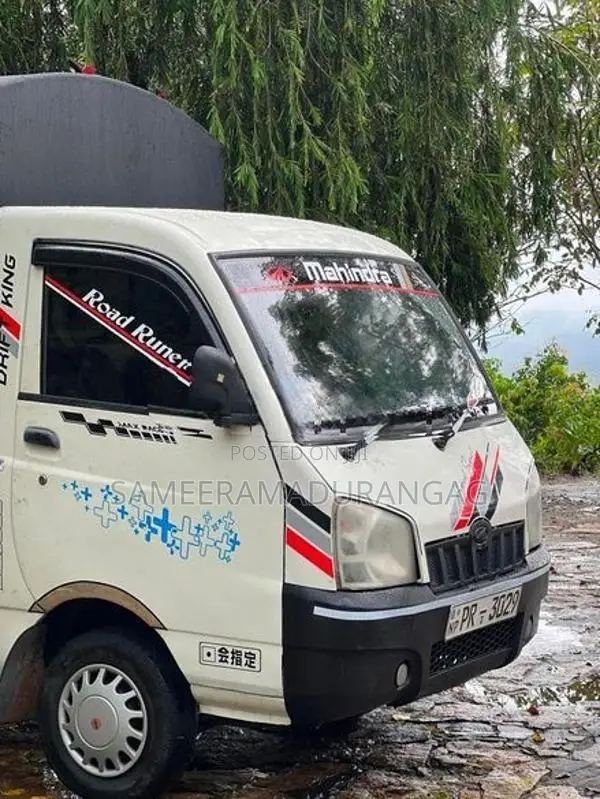Mahindra Maxximo 2012