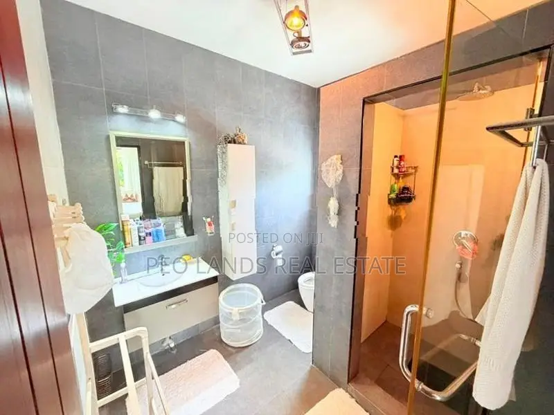 (SH1570) Spacious 6 Bedroom House for Salein Ranpath Rd Kotte