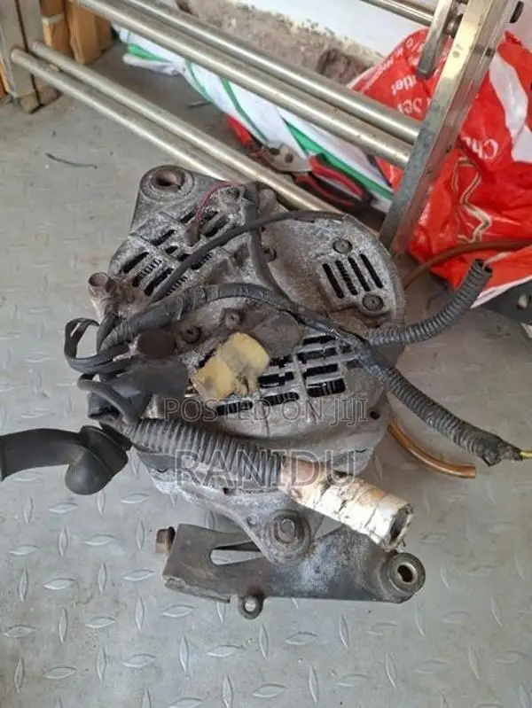 Mitsubishi Fuso Alternator A90 24V