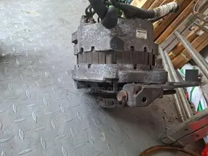 Mitsubishi Fuso Alternator A90 24V