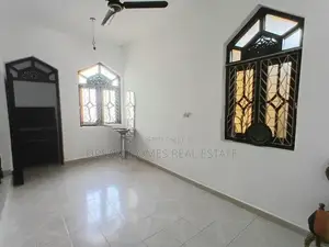 Spacious 3-Bedroom House for Rent – Dehiwala