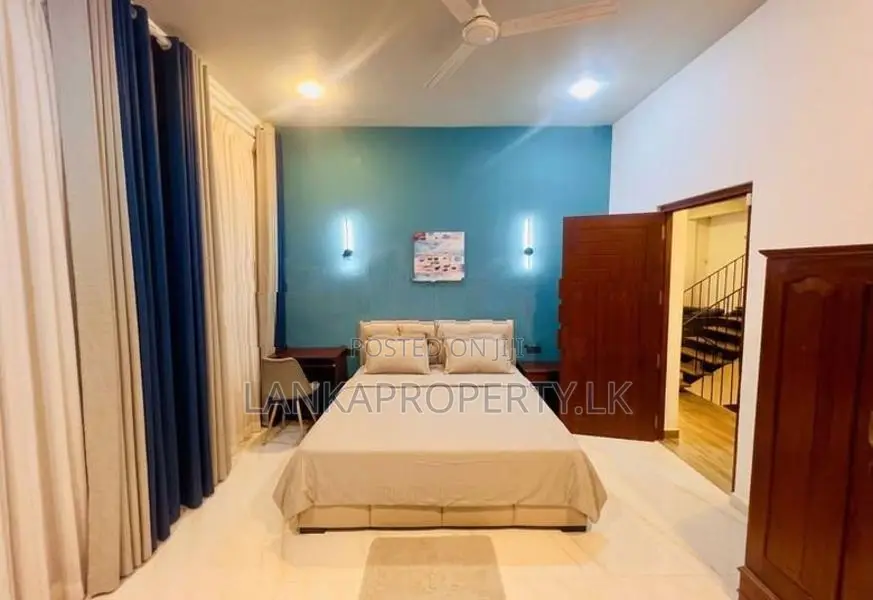 LUXURY 3-STOREY HOUSE FOR RENT – WATTALA