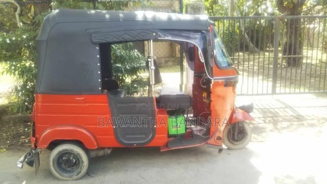 Bajaj RE Three Wheeler 2009