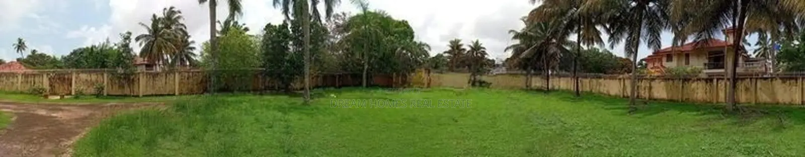 Large 7-Bedroom Commercial House for Long-Term Lease – Negombo