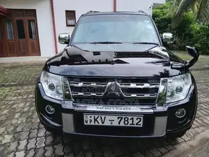 Mitsubishi Montero 2013