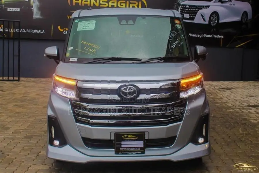 Toyota Roomy Custom G 2025