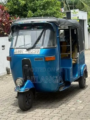 Bajaj RE 2003