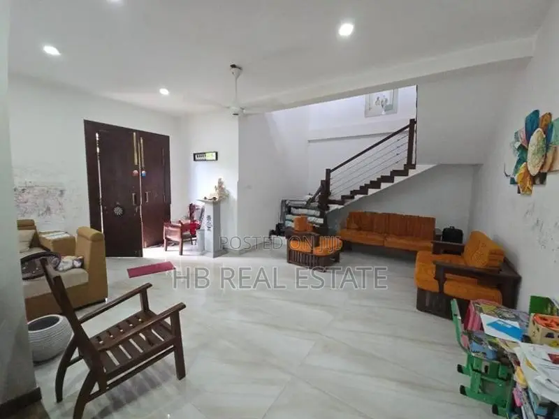 Almost Brand New Two Story House for Sale Kahathuduwa