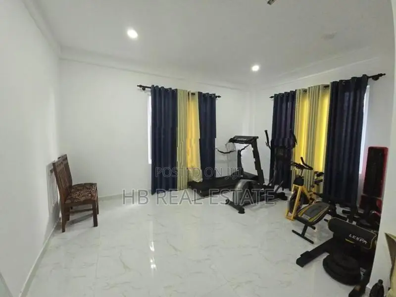 Almost Brand New Two Story House for Sale Kahathuduwa