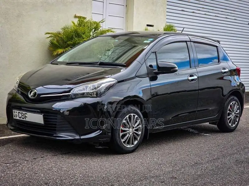 Toyota Vitz LED 2016