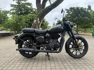 Royal Enfield Classic 350 Stealth Black 2026