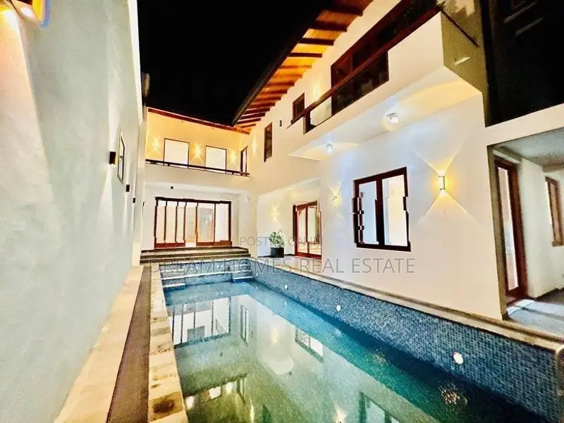 20 Perch Luxury House with Pool Rooftop – Kotte