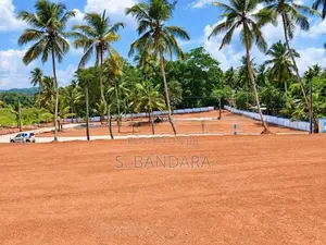 Land for Sale in Attanagalla 10 Perches u05