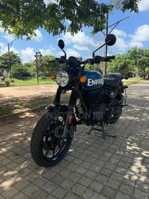 Royal Enfield Hunter 350 Blue 2025