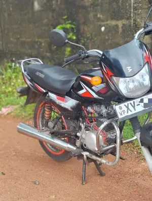 Bajaj CT100 2013