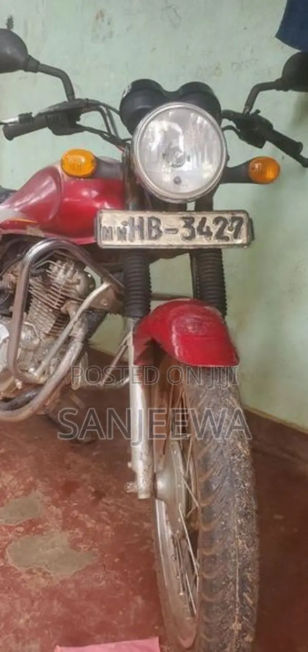 Bajaj Caliber 2003