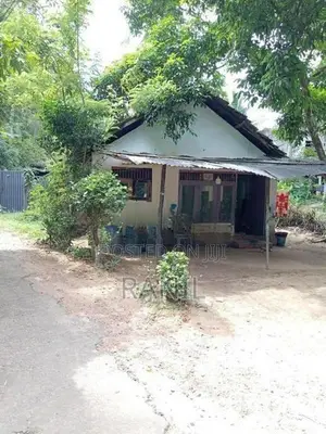House with Land for Sale මීගොඩ