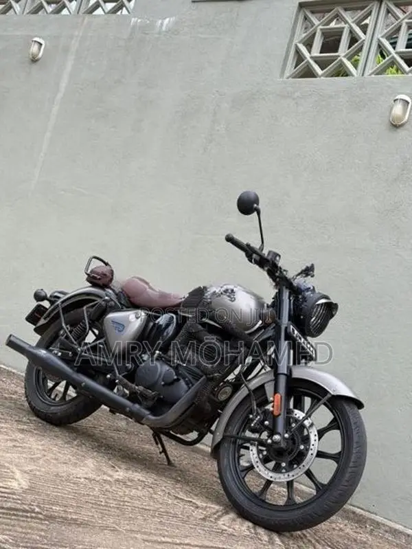 Royal Enfield Classic 350 2024