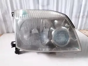 Nissan X Trail T30 Headlight RHS