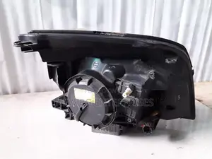 Nissan X Trail T30 Headlight RHS