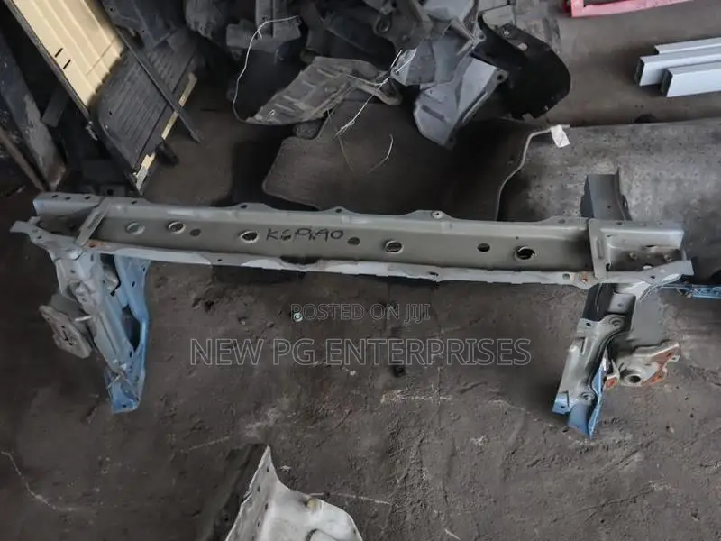 Toyota Belta SCP92 Nosecut Panel