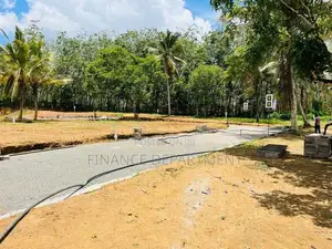 පාදුක්ක පාර මොරගහහේන වැදගත් පරිසරයක පදිංචියට බිම් කොටස්