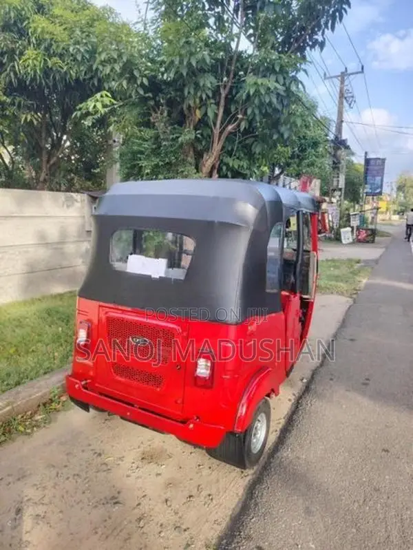 Bajaj RE 2026
