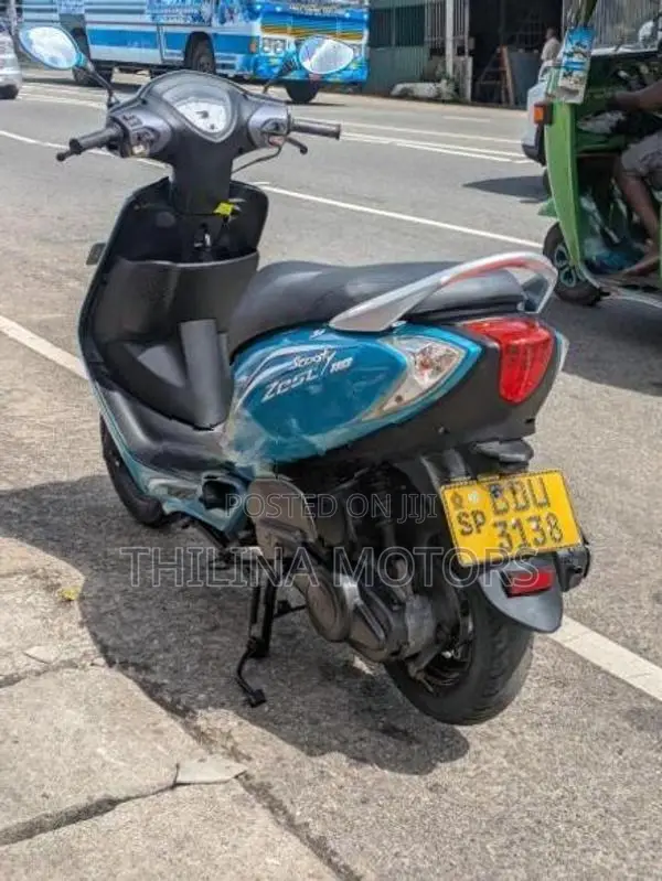 TVS Scooty Zest 2015